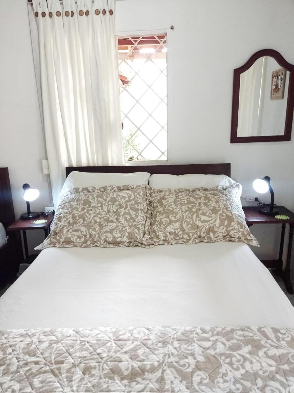Hostal Corales Tolú エクステリア 写真