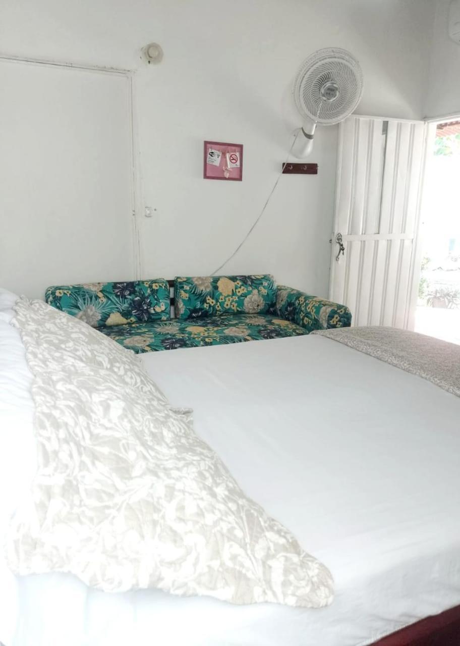 Hostal Corales Tolú エクステリア 写真